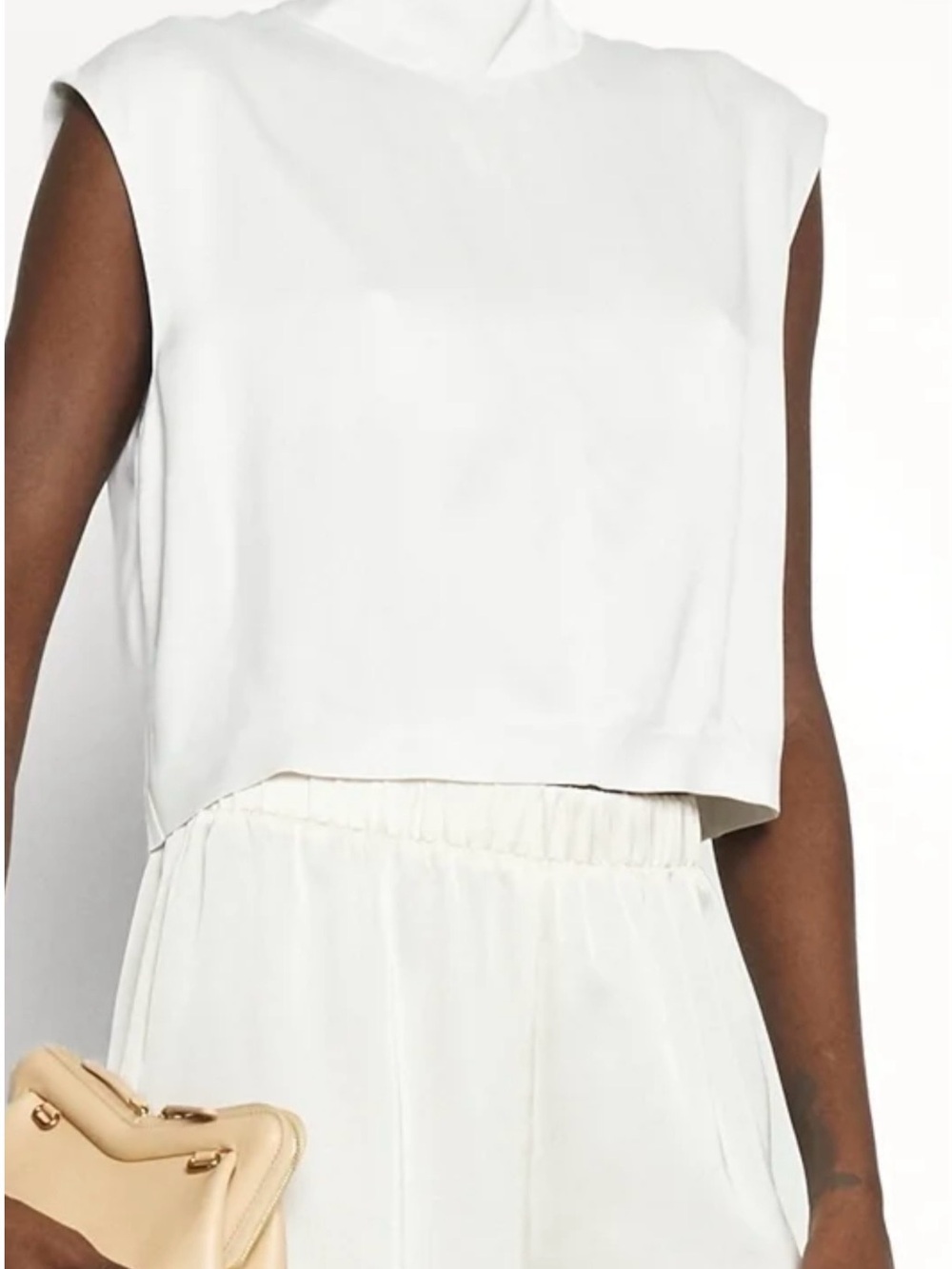 Dagmar
* Luxury Elegant 2-Piece Pants & Blouse Set.